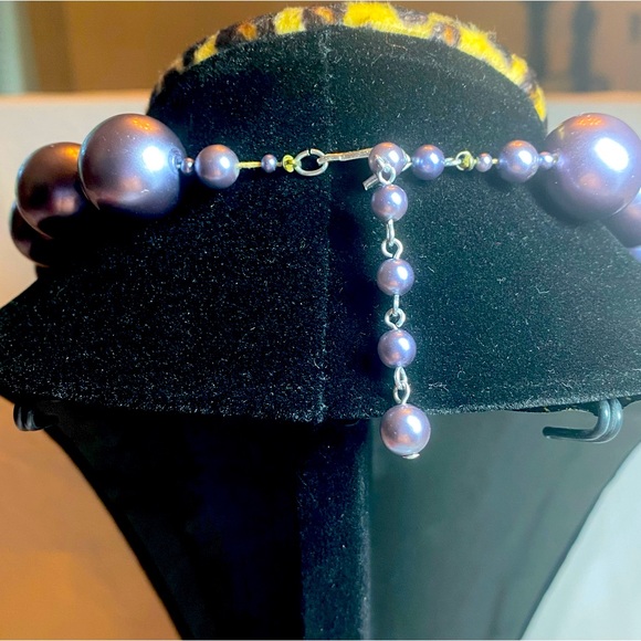 Vintage Japan Faux Pearl Necklace. - Picture 2 of 7